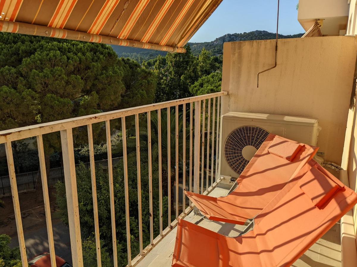 Superbe T2 Proche Des Plages Et Des Commerces Hyeres Exterior photo